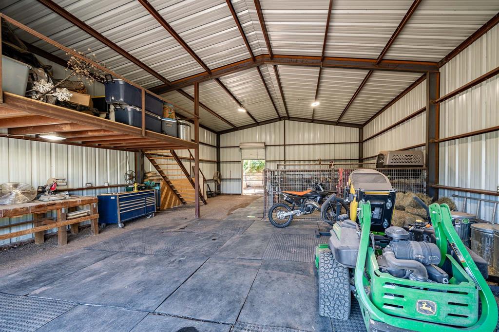 502 S Orient Street Property Photo 2