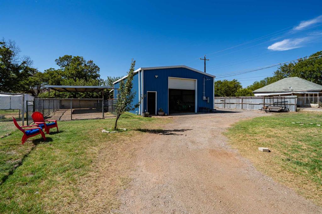 502 S Orient Street Property Photo 5