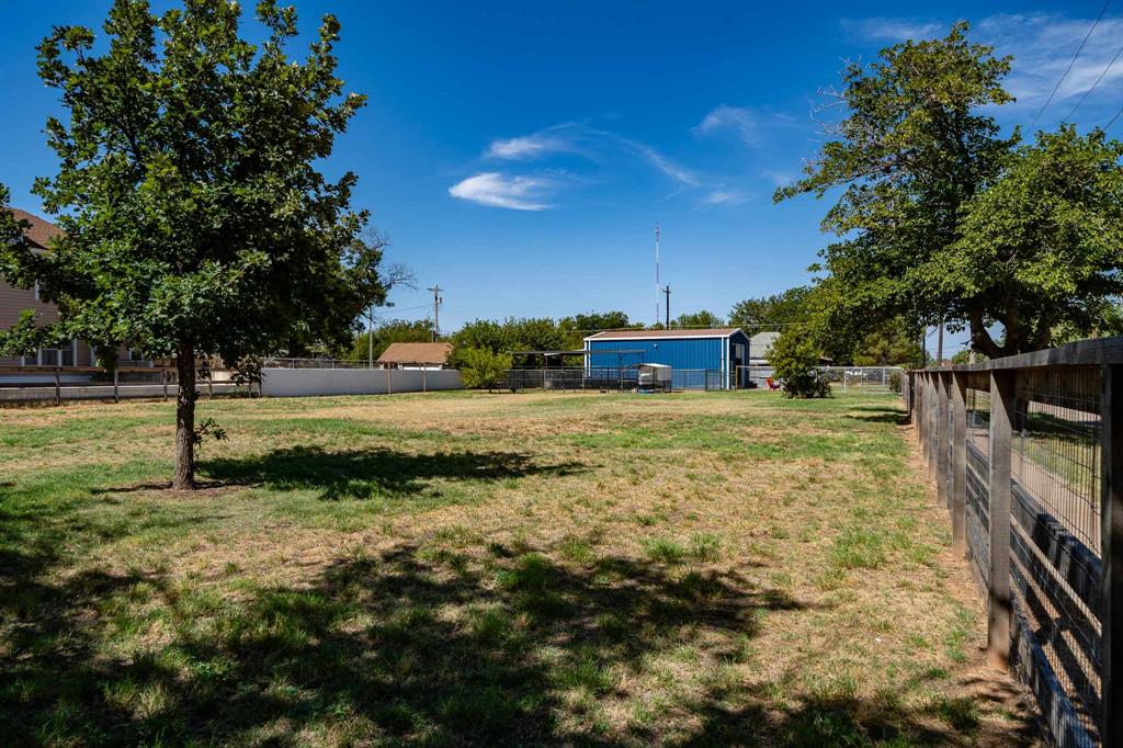 502 S Orient Street Property Photo 23