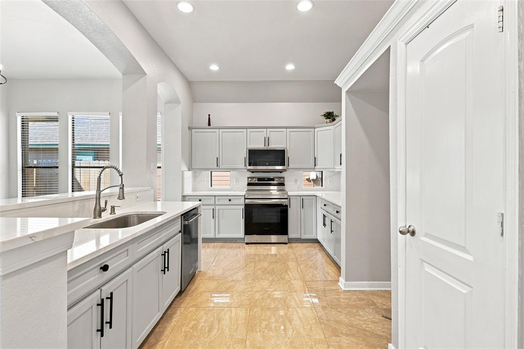 10409 Condor Loop Property Photo 8