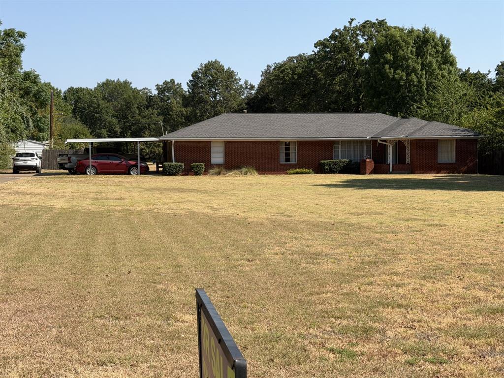 1329 E Union Bower Road Property Photo 1