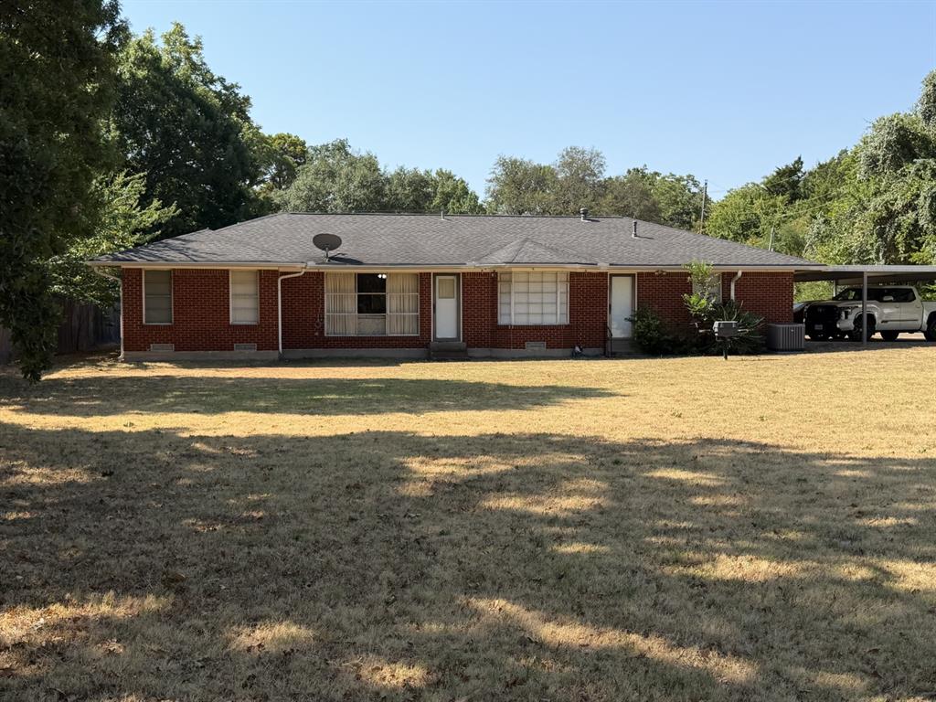 1329 E Union Bower Road Property Photo 2