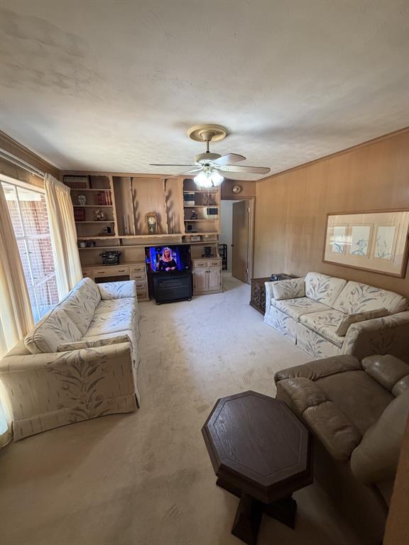 1329 E Union Bower Road Property Photo 5