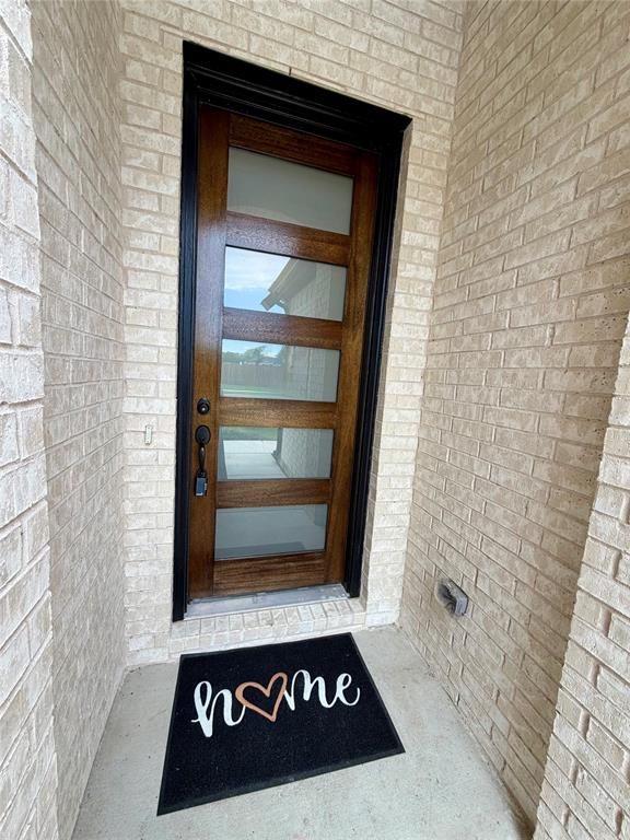 310 Devonshire Drive Property Photo 3