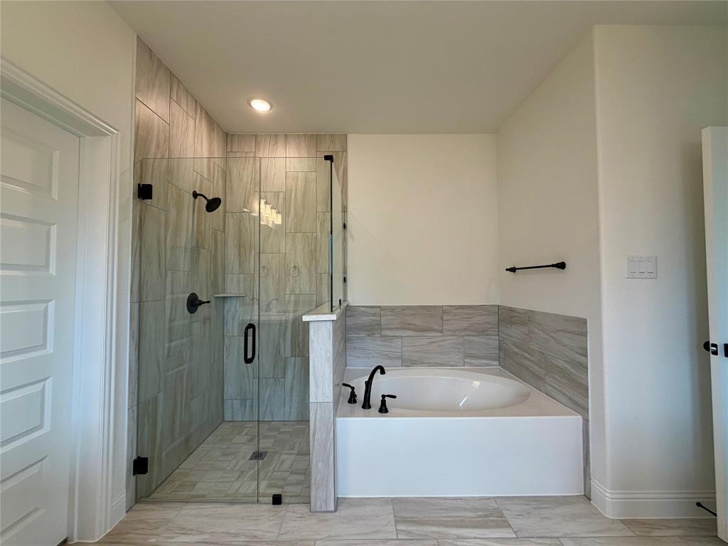 310 Devonshire Drive Property Photo 19