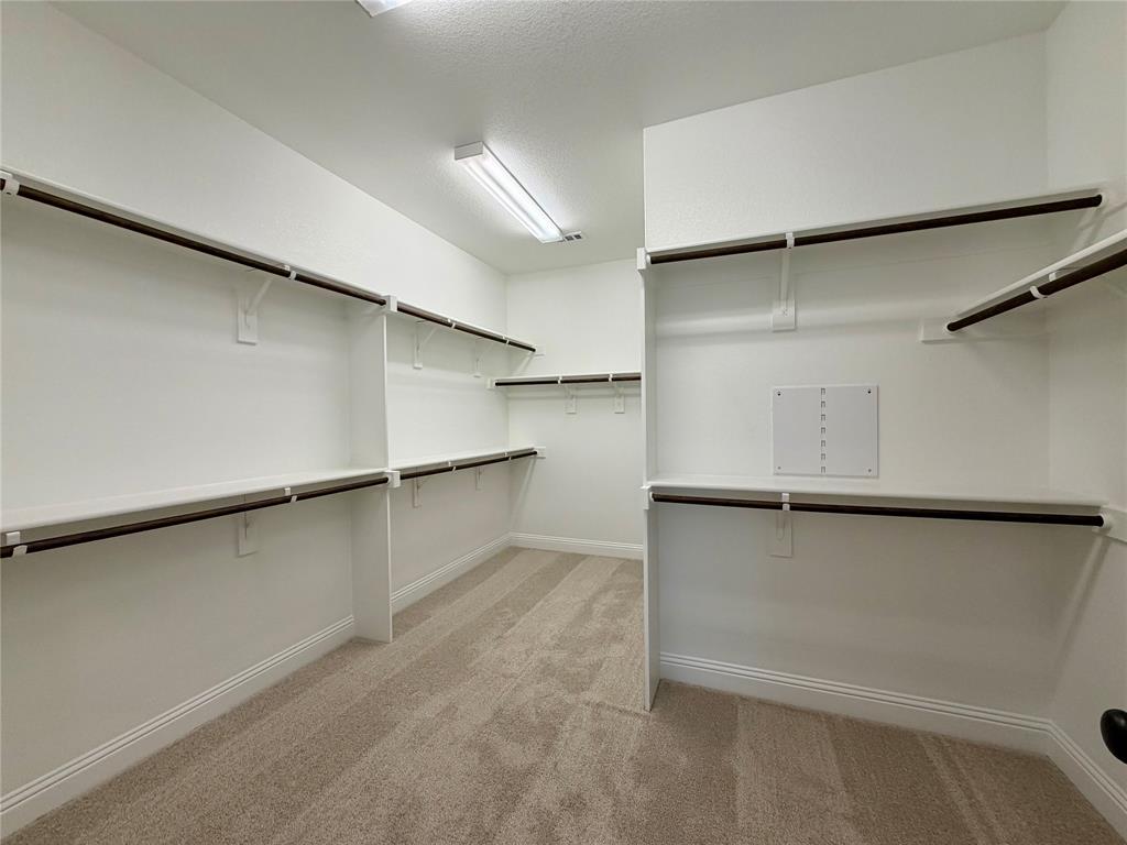 310 Devonshire Drive Property Photo 21