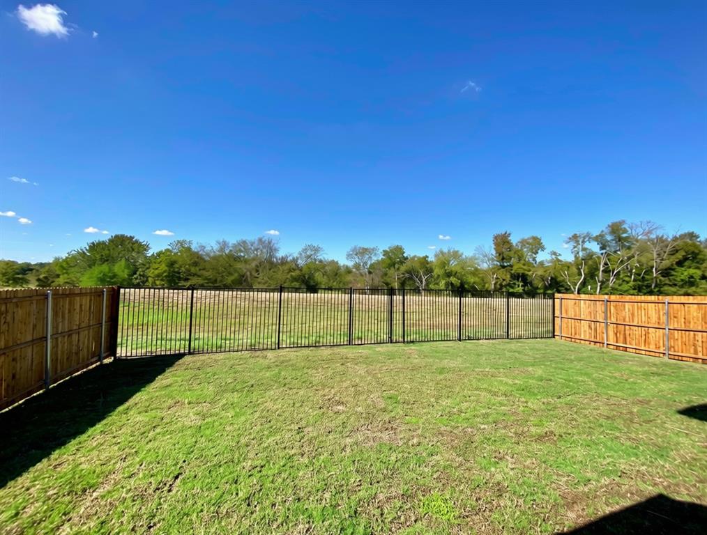 310 Devonshire Drive Property Photo 34