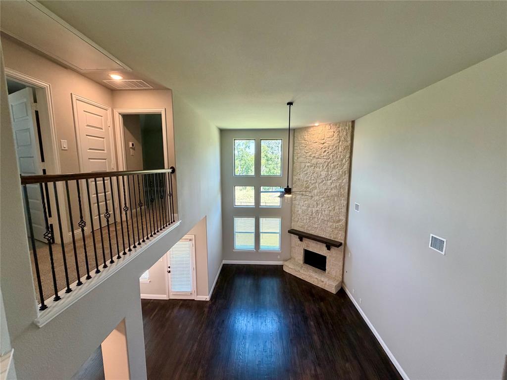 350 Devonshire Drive Property Photo 18