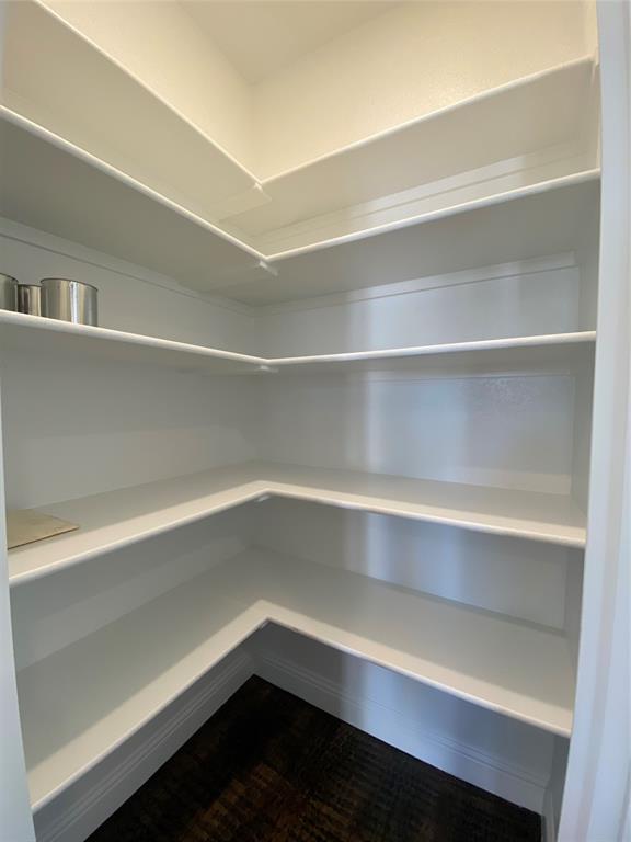 465 Aldred Street Property Photo 13