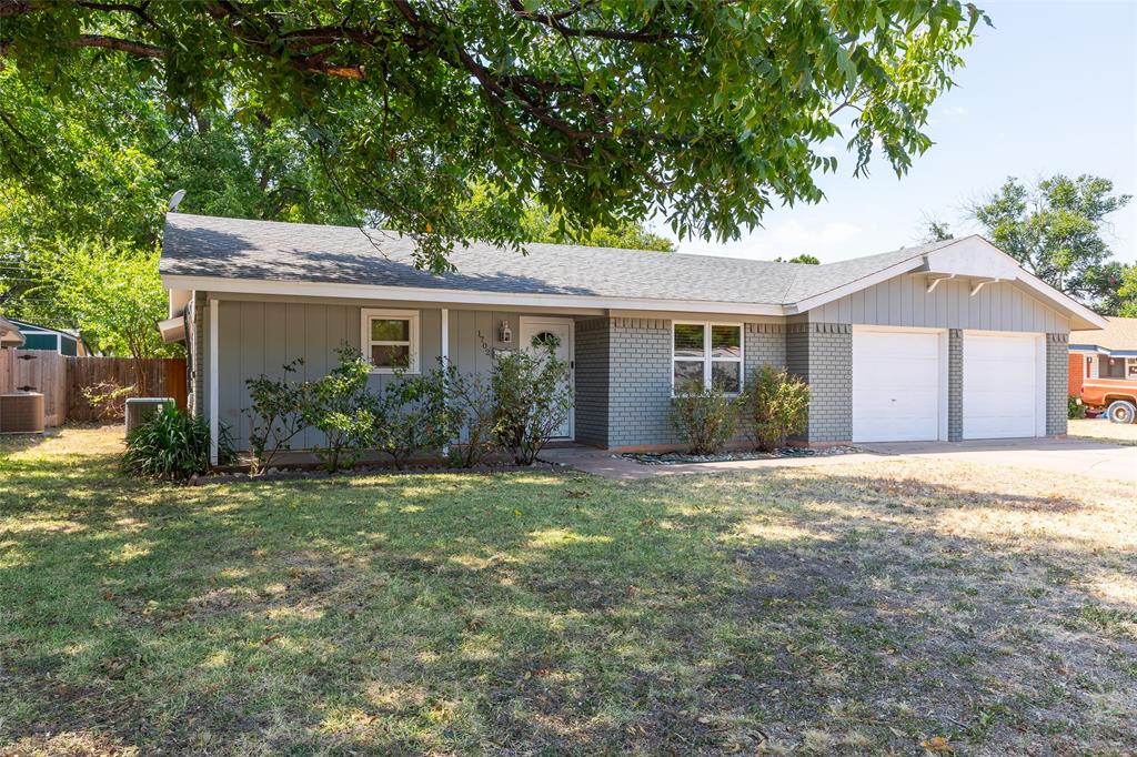 1702 Glendale Drive Property Photo 1