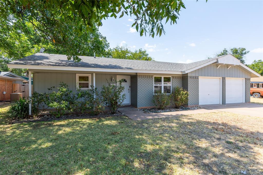 1702 Glendale Drive Property Photo 2