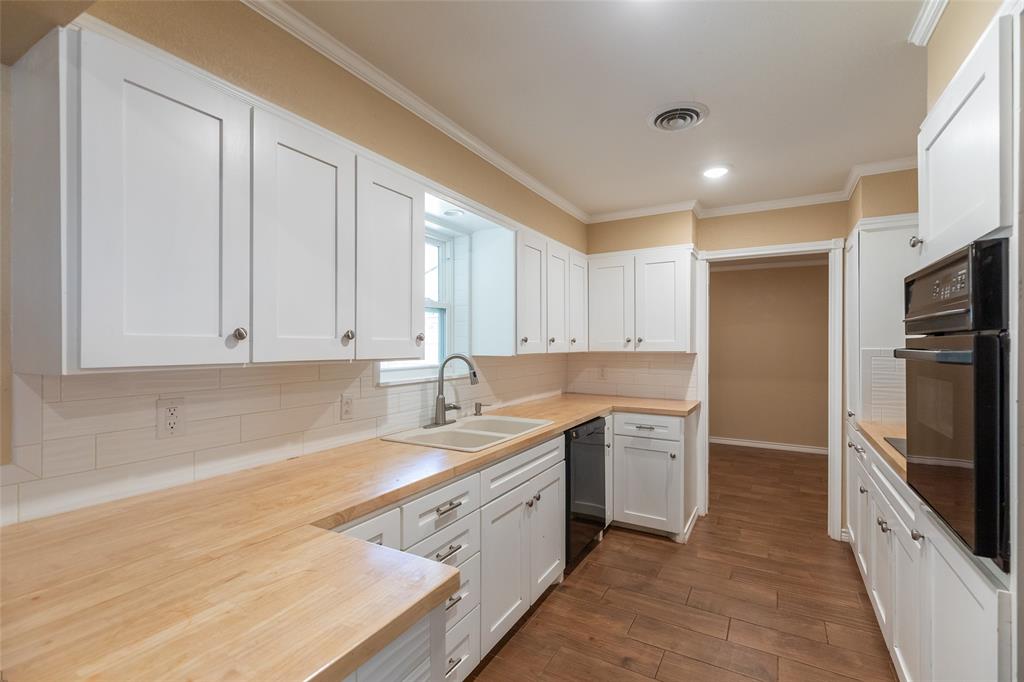 1702 Glendale Drive Property Photo 11