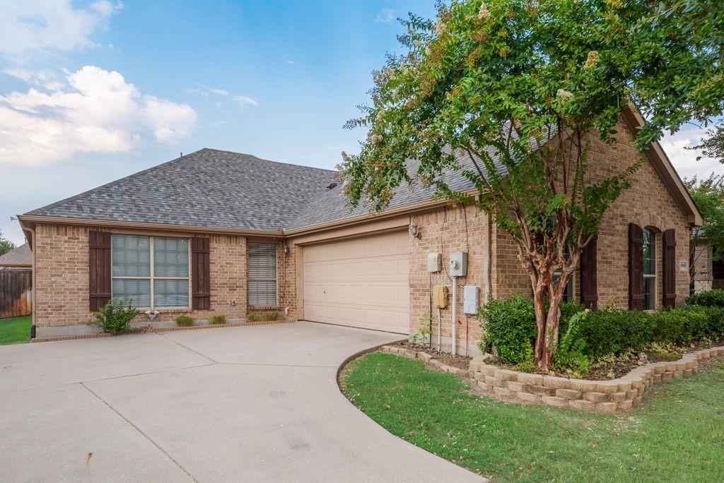1009 Dancing Waters Avenue Property Photo 3