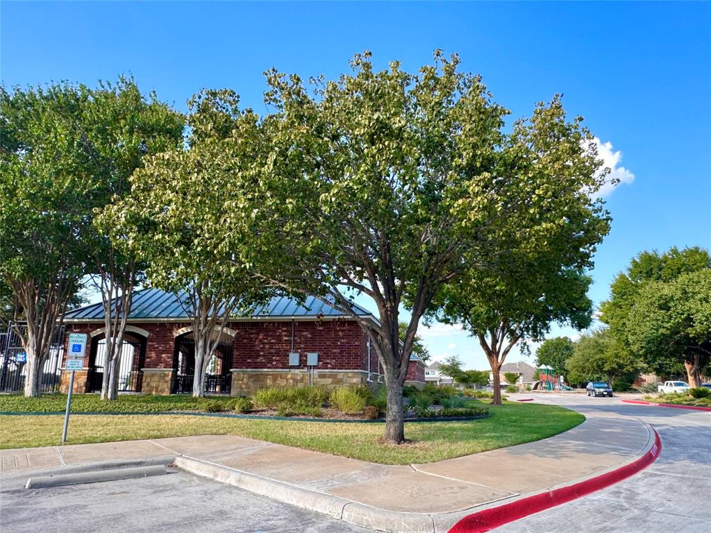1009 Dancing Waters Avenue Property Photo 32