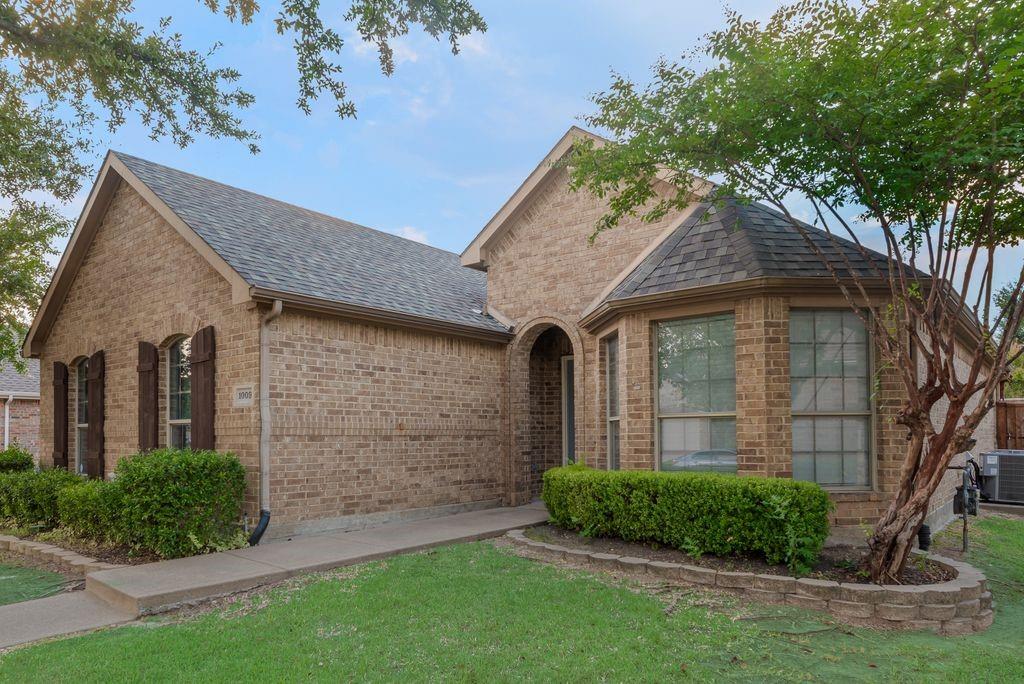 1009 Dancing Waters Avenue Property Photo 35