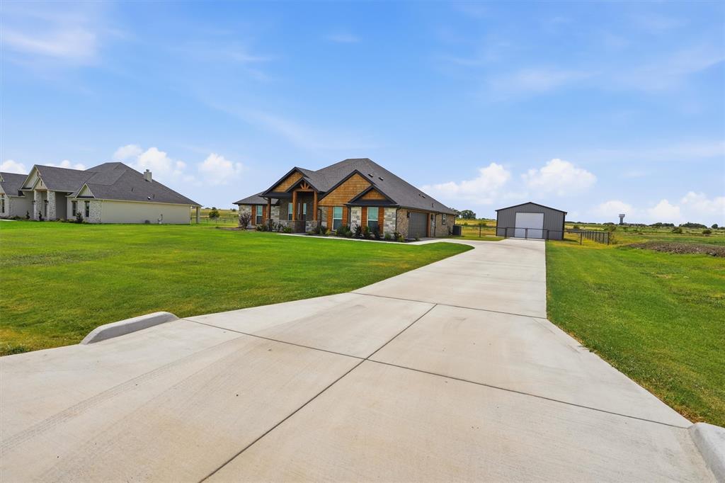 6941 Eagle Creek Drive Property Photo 3