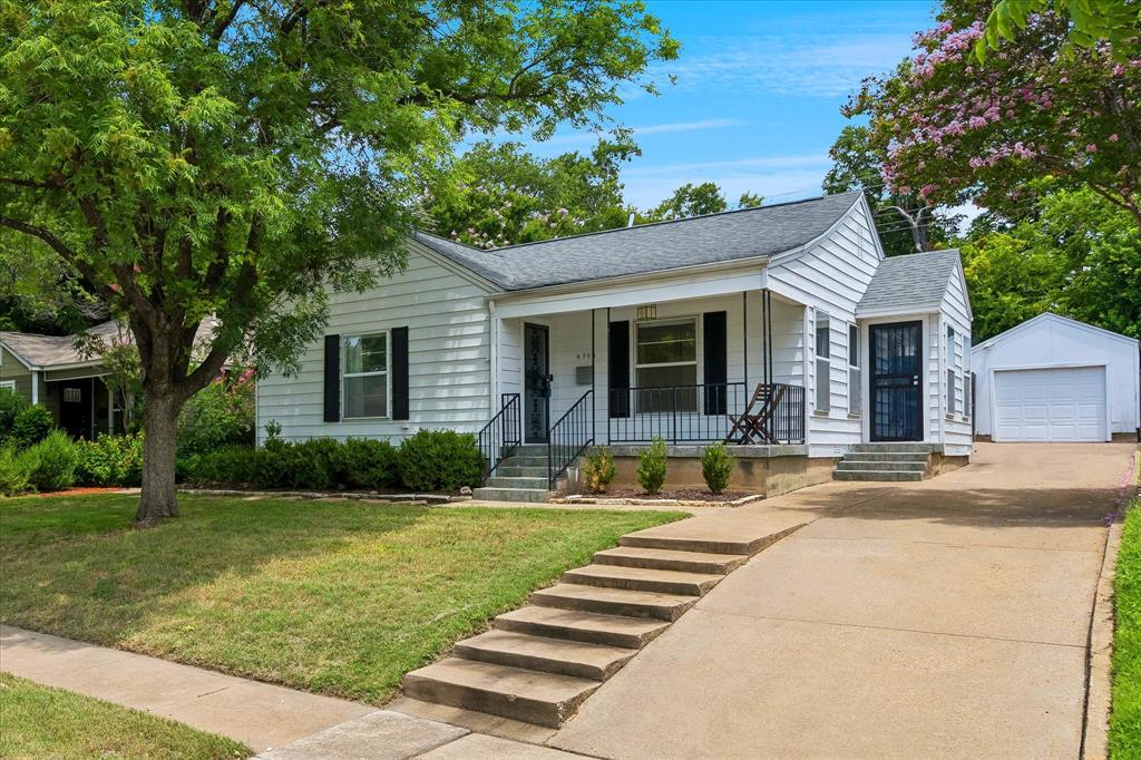 4708 Calmont Avenue Property Photo 25
