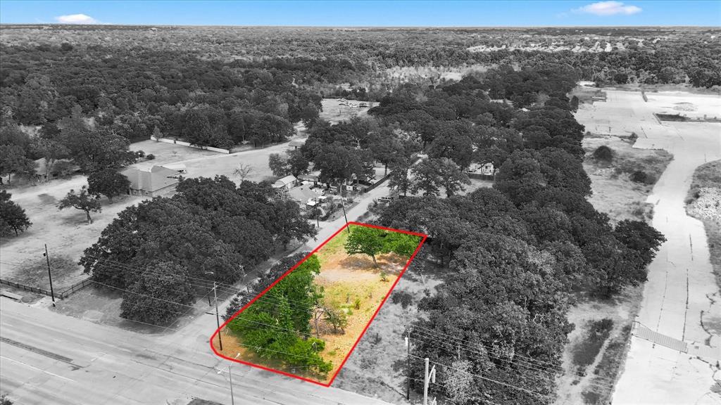 2000 Dowdy Ferry Road Property Photo 1