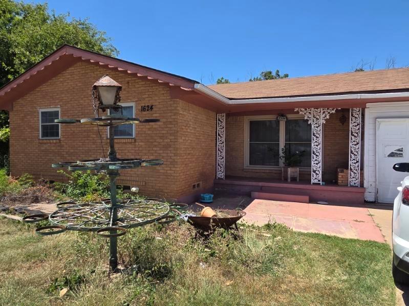 1624 Andrews Drive Property Photo 1