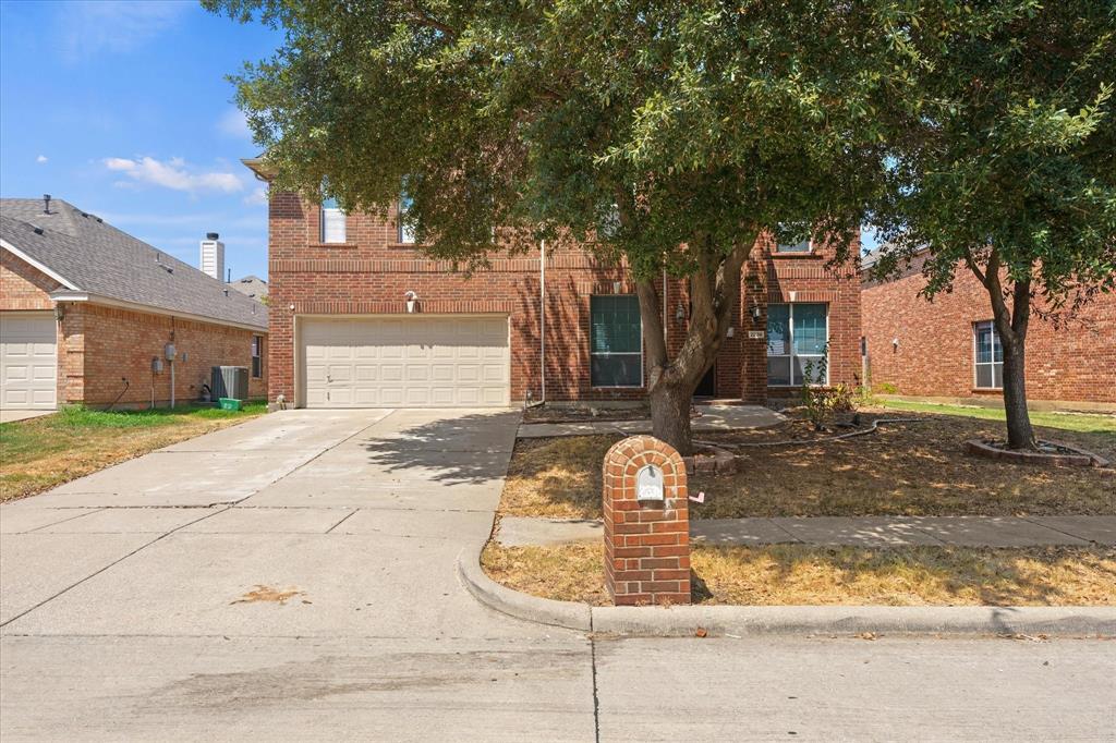 2236 Sparrow Hawk Court Property Photo 2