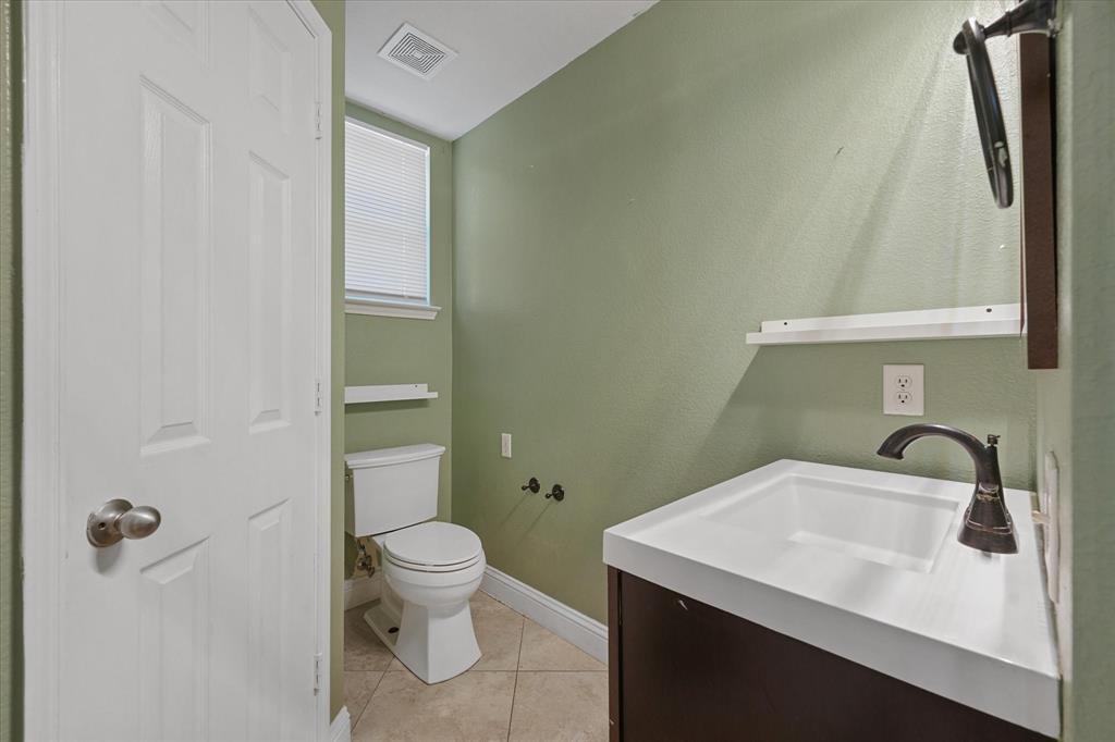 2236 Sparrow Hawk Court Property Photo 10