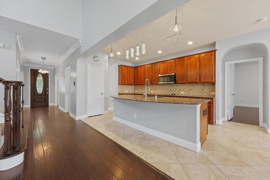 2236 Sparrow Hawk Court Property Photo 12