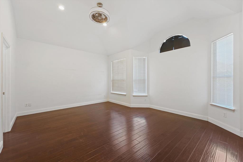 2236 Sparrow Hawk Court Property Photo 17