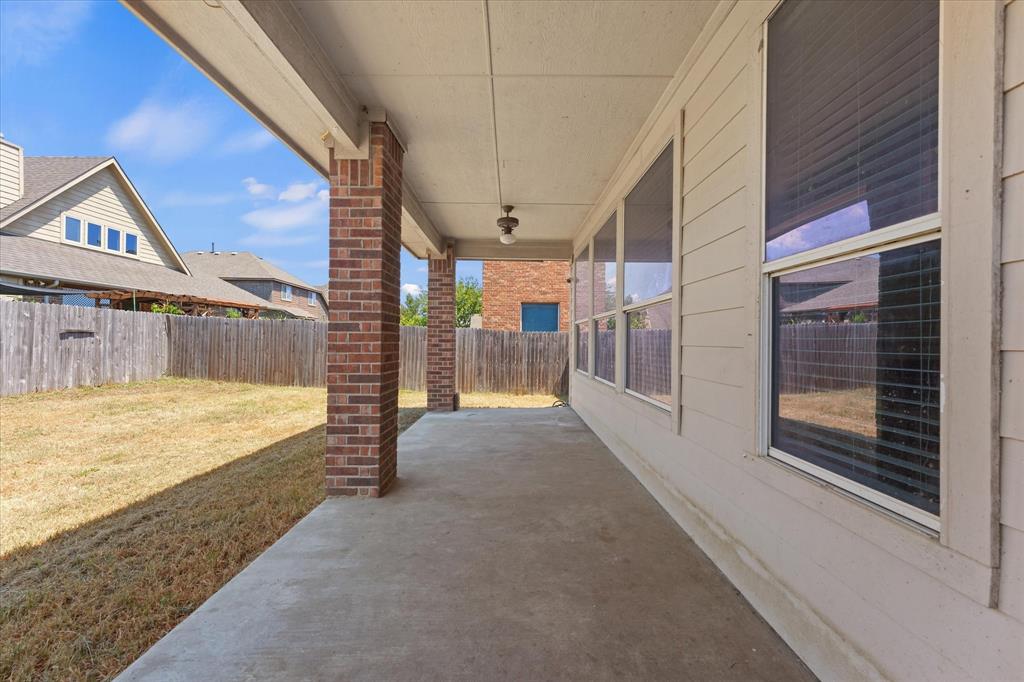 2236 Sparrow Hawk Court Property Photo 30