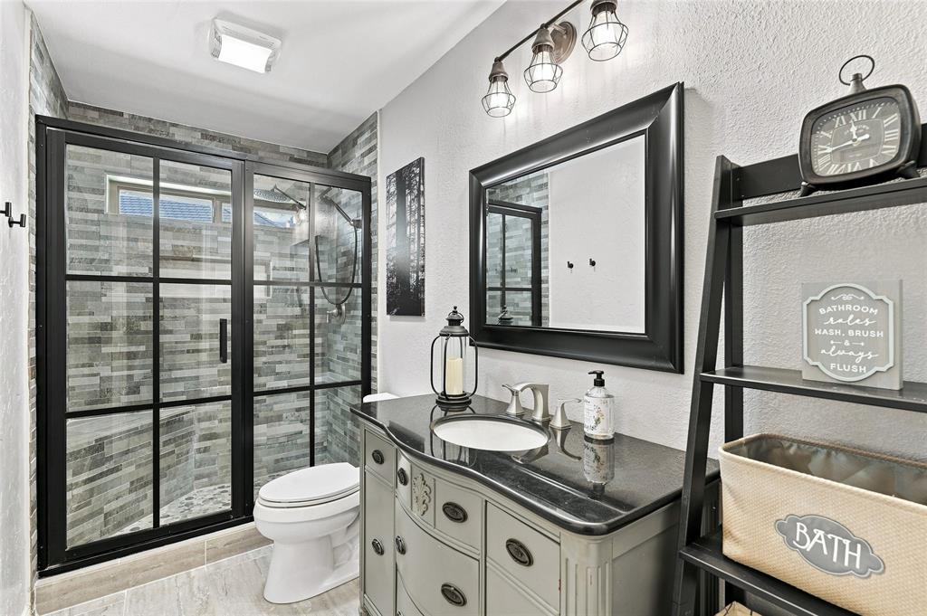 2906 River Crest Street Property Photo 23