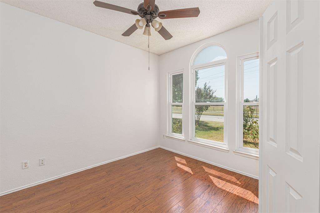 1403 E Brown Street Property Photo 4