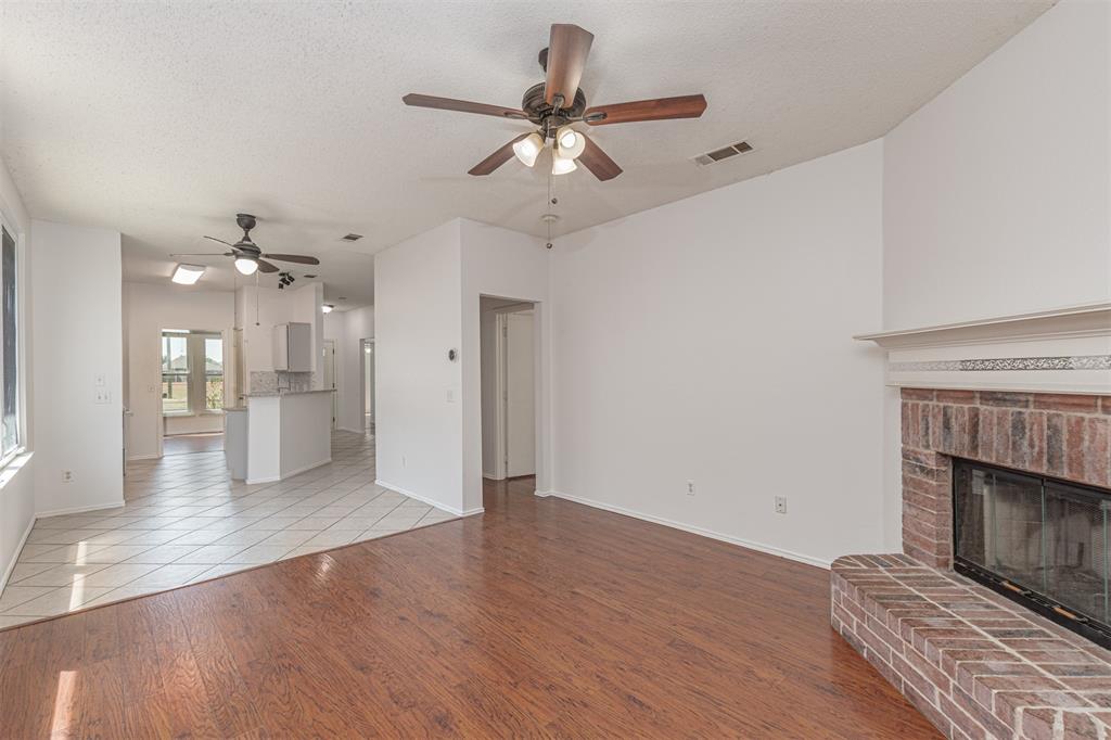 1403 E Brown Street Property Photo 9