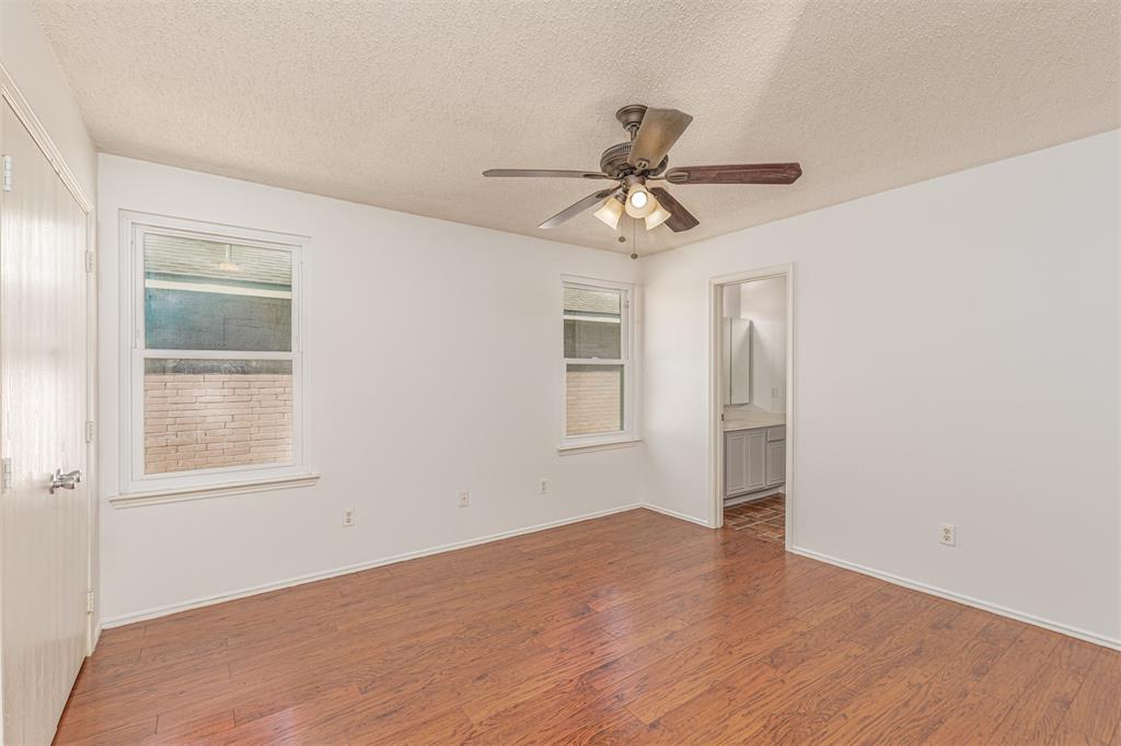 1403 E Brown Street Property Photo 10
