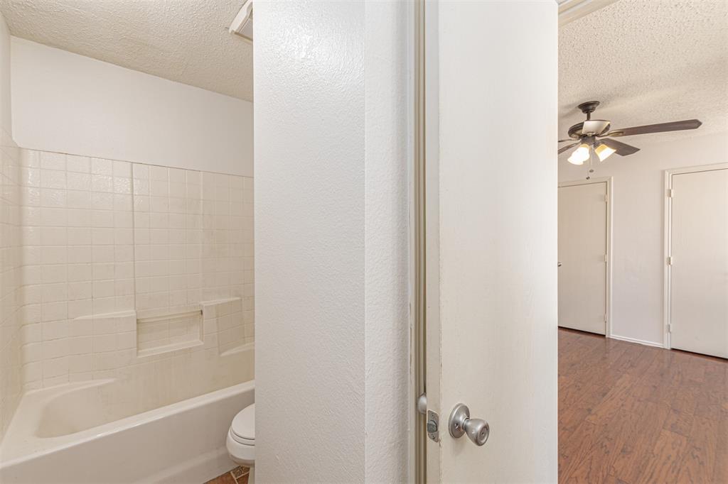 1403 E Brown Street Property Photo 13