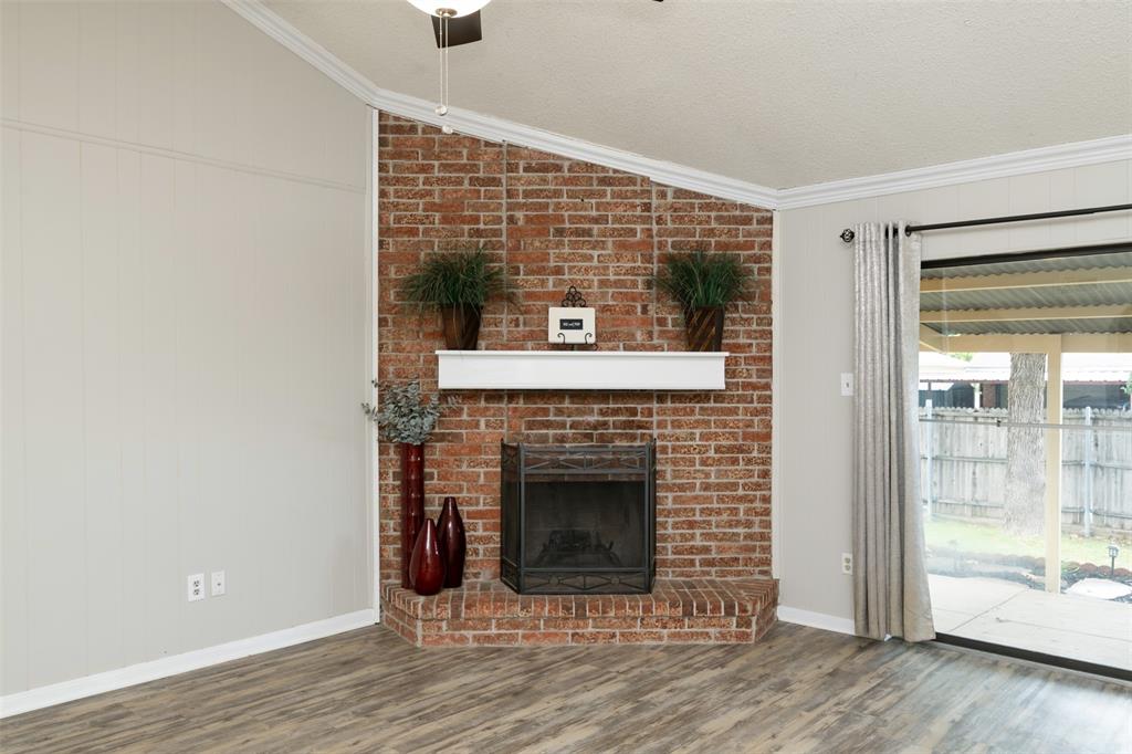 2937 Carnaby Lane Property Photo 2