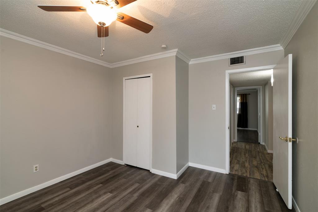 2937 Carnaby Lane Property Photo 14