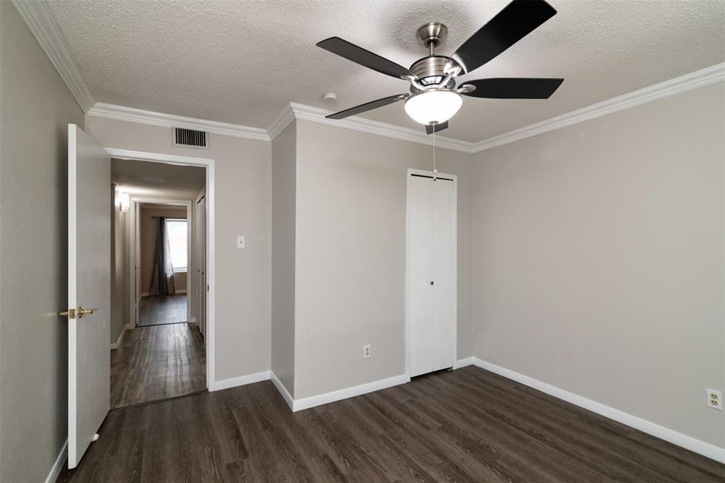 2937 Carnaby Lane Property Photo 16
