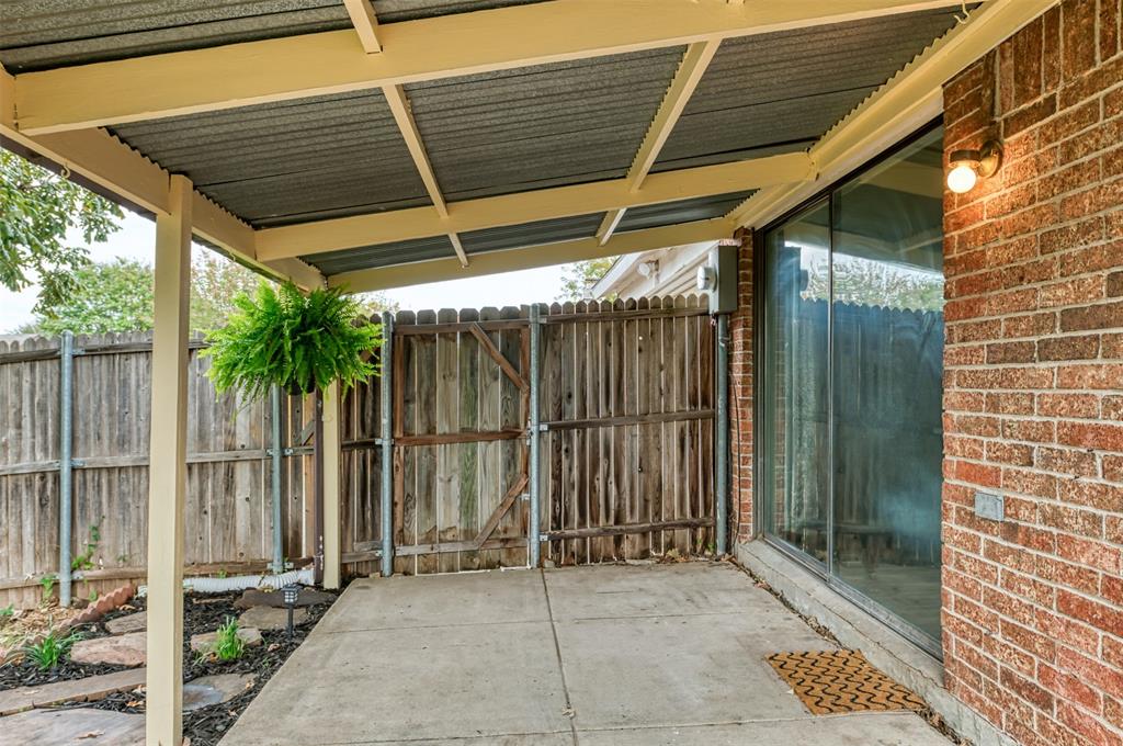 2937 Carnaby Lane Property Photo 19