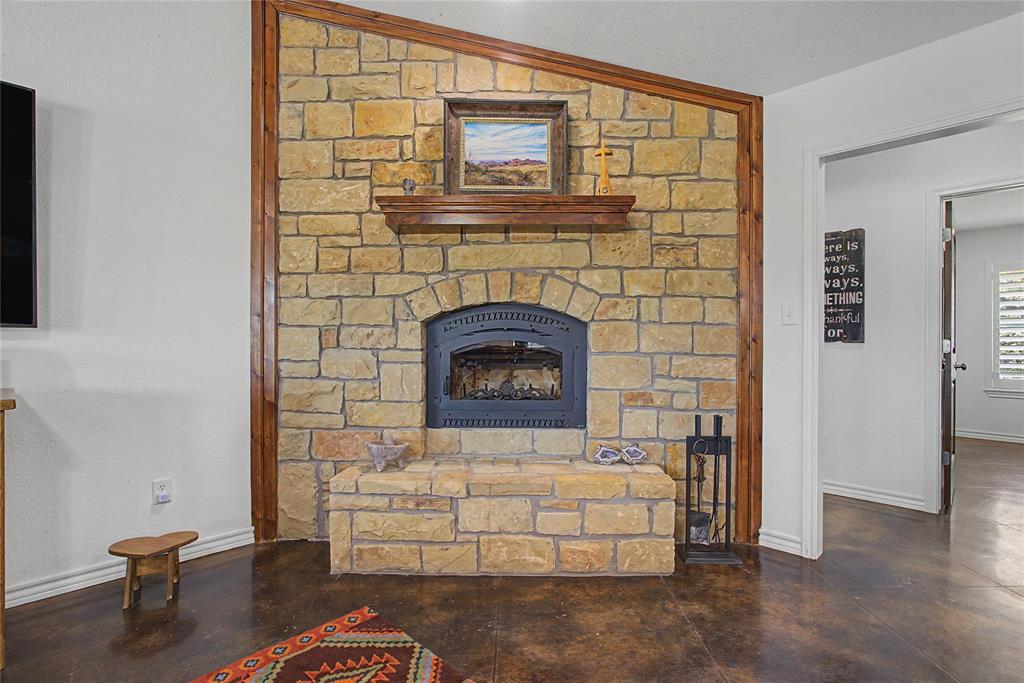 2728 S Fm 129 Property Photo 6