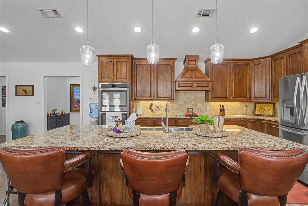 2728 S Fm 129 Property Photo 9