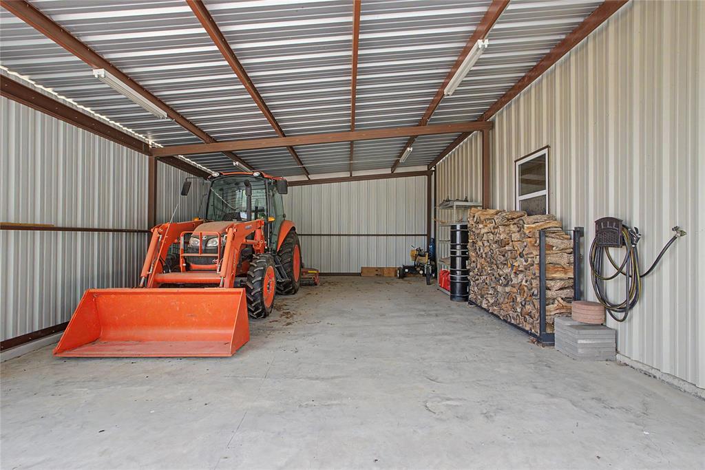 2728 S Fm 129 Property Photo 23