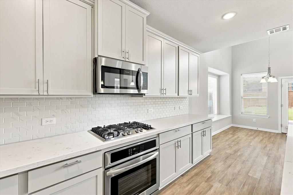 1005 Rosebay Drive Property Photo 9