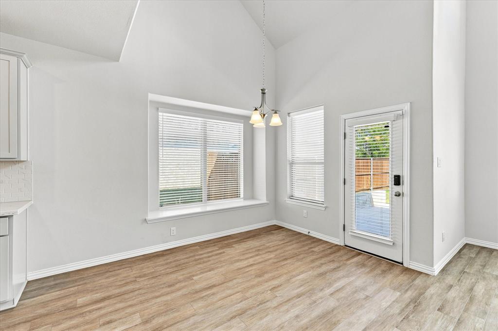 1005 Rosebay Drive Property Photo 14