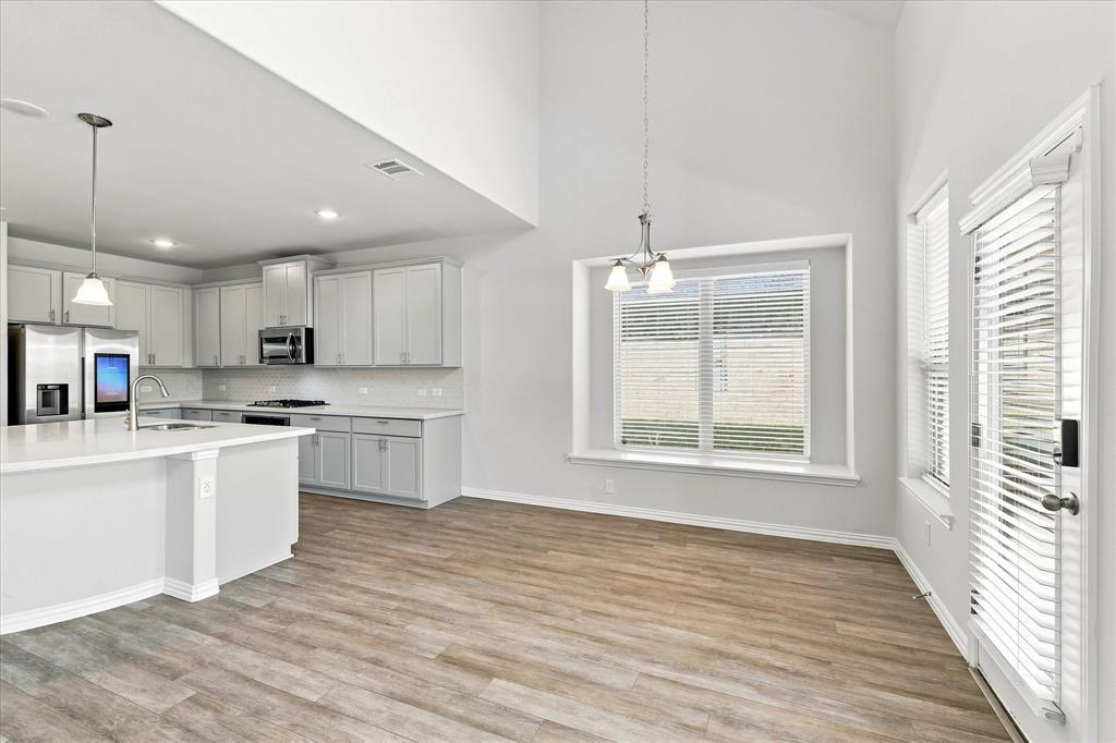 1005 Rosebay Drive Property Photo 15