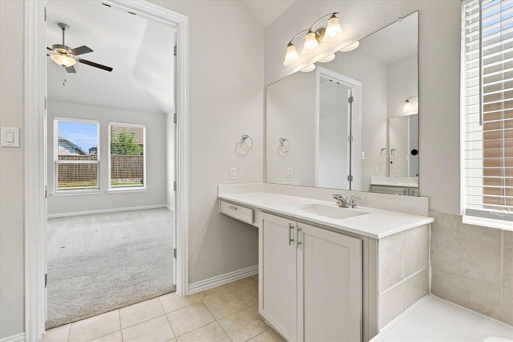 1005 Rosebay Drive Property Photo 22