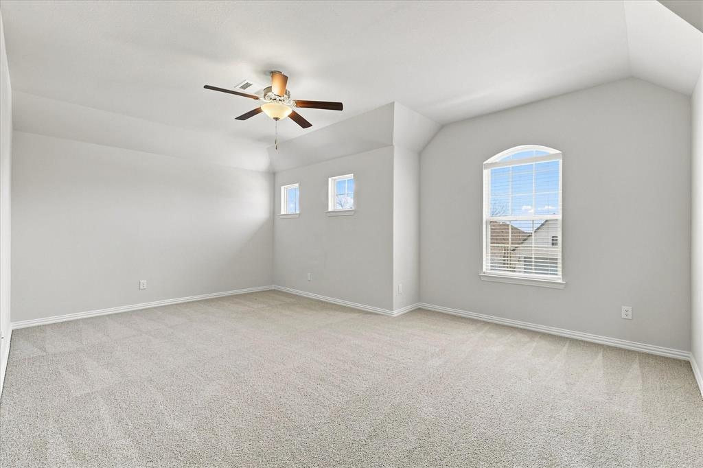 1005 Rosebay Drive Property Photo 27