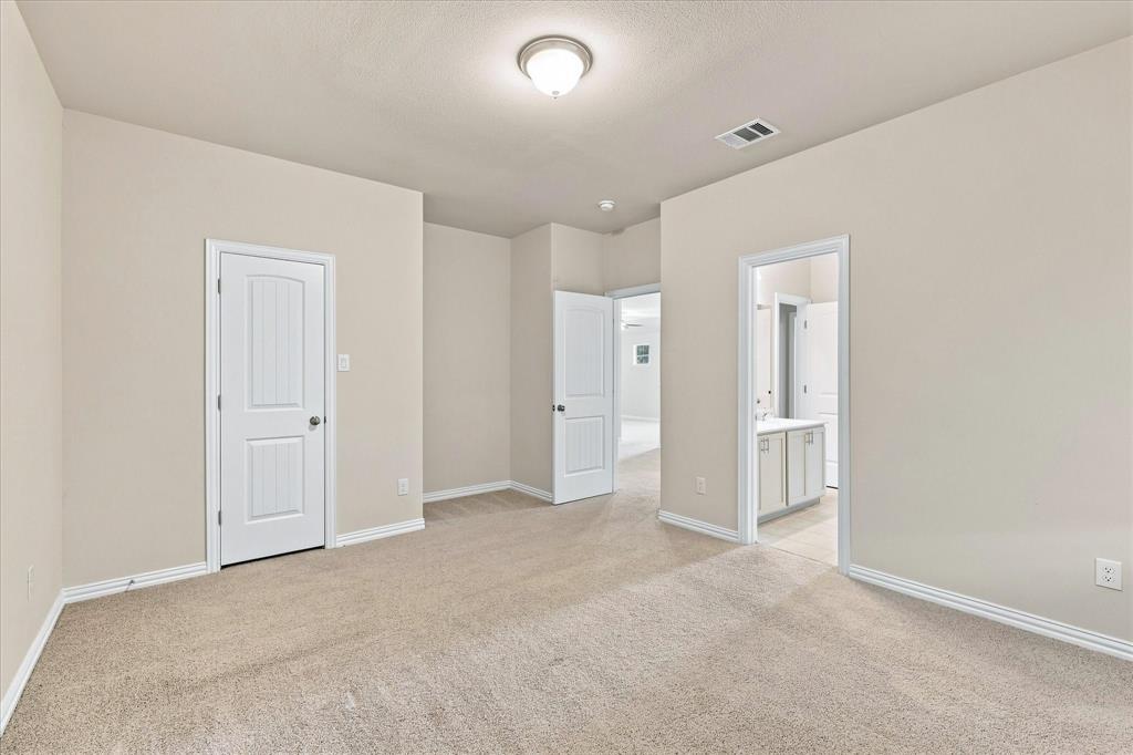 1005 Rosebay Drive Property Photo 29