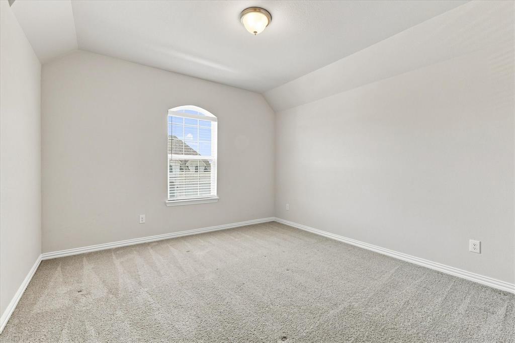 1005 Rosebay Drive Property Photo 32