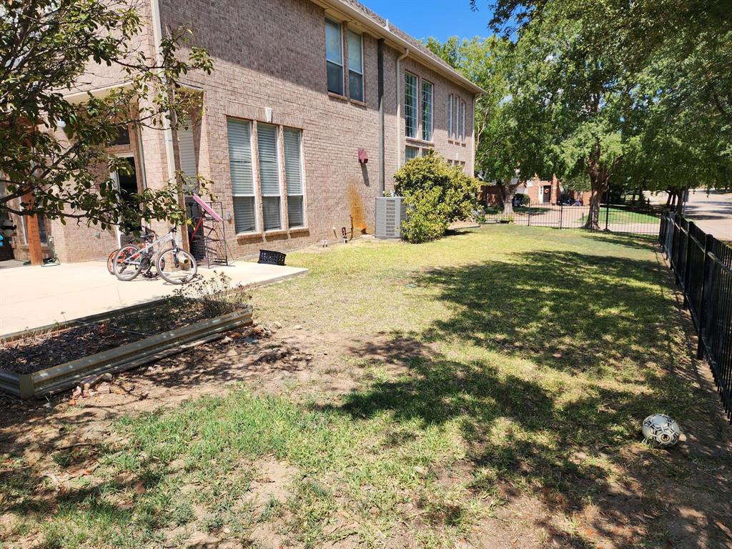 7701 Brookview Court Property Photo 28