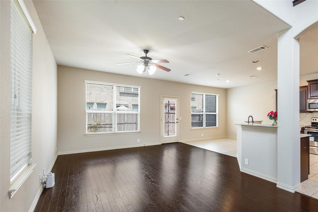 878 Caballero Drive Property Photo 3