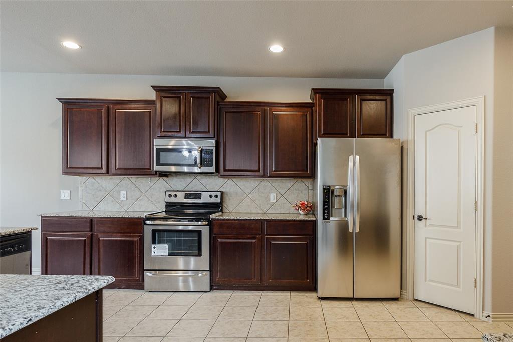 878 Caballero Drive Property Photo 7
